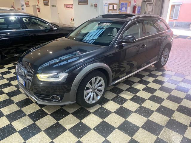 Acquista online AUDI A4 allroad