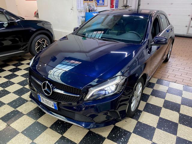 Acquista online MERCEDES-BENZ A 200