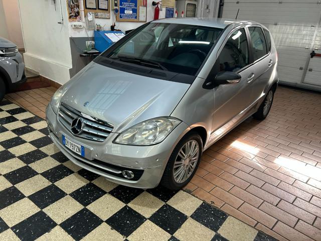 Acquista online MERCEDES-BENZ A 160