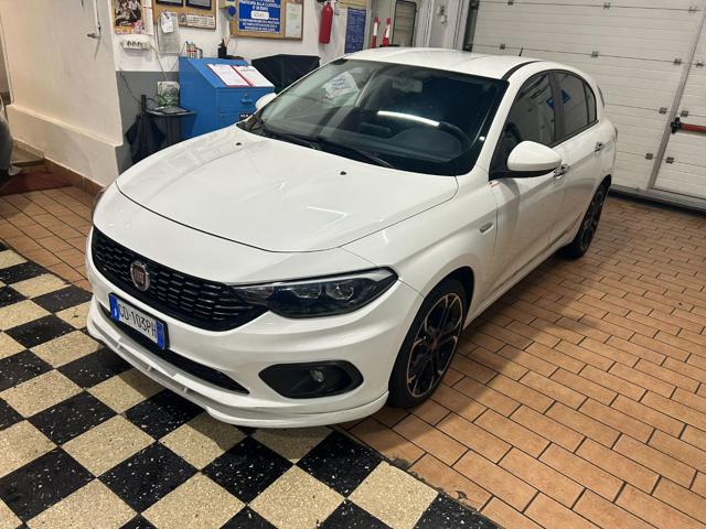 Acquista online FIAT Tipo