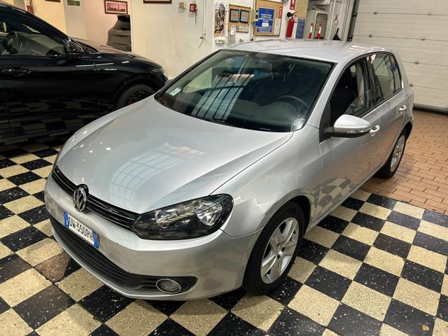 Acquista online VOLKSWAGEN Golf