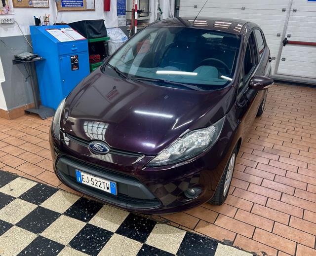 Acquista online FORD Fiesta