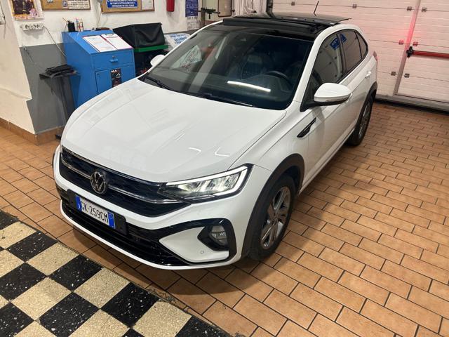 Acquista online VOLKSWAGEN Taigo