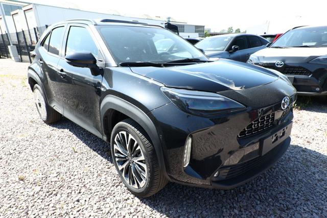 Acquista online TOYOTA Yaris Cross