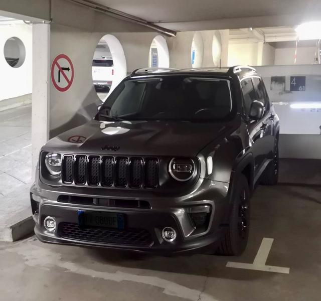Acquista online JEEP Renegade