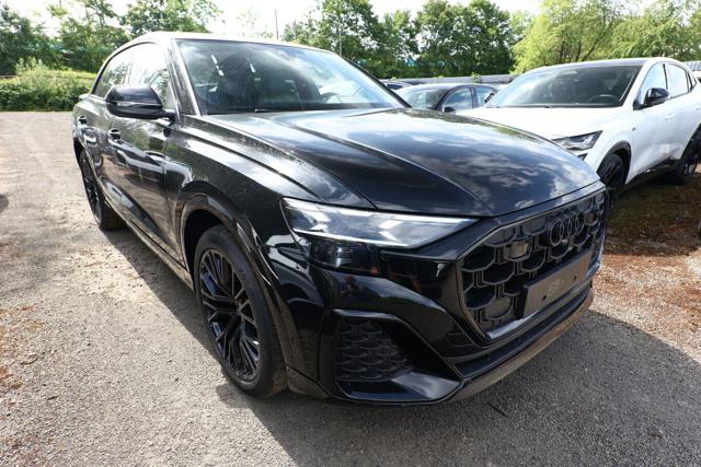 Acquista online AUDI Q8